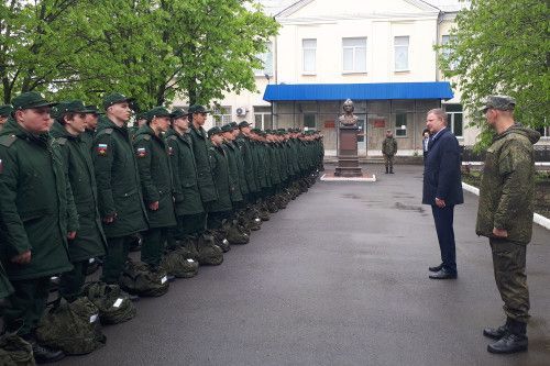 Единовременная выплата контрактникам на Дону увеличена с 200 до 500 тысяч рублей