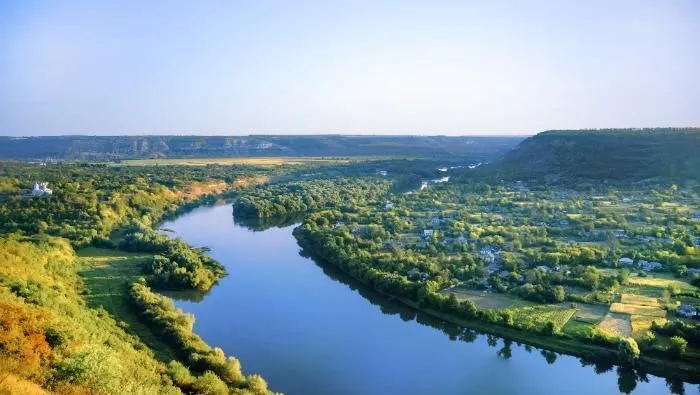 На расчистку рек и ремонт гидросооружений на Дону направили 250 млн руб.
